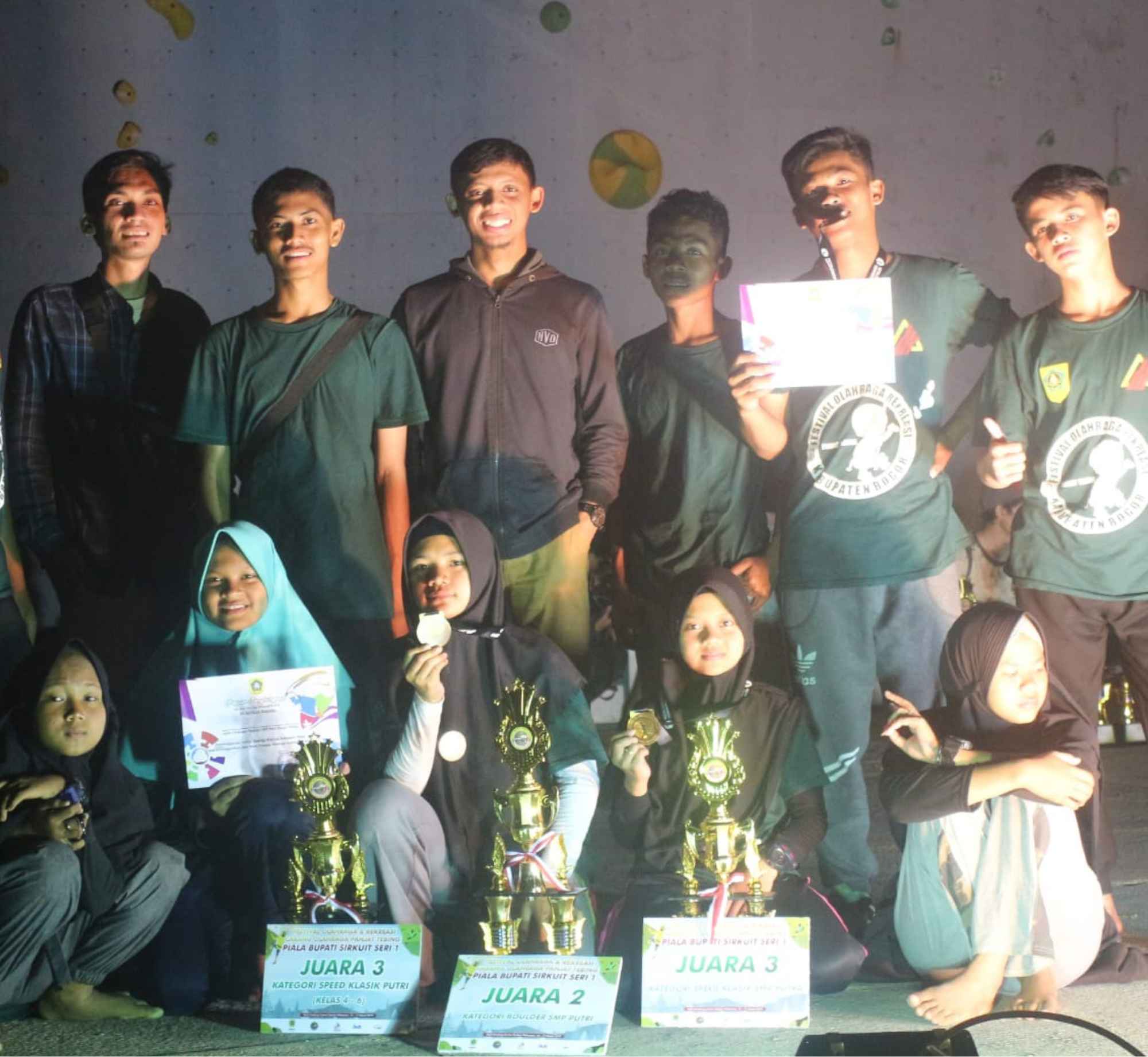 Juara Kompetisi Climbing